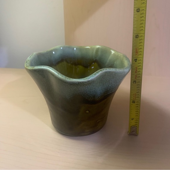 Unique Pair of Glazed Earthy Ceramic Planters - Vintage Tri-Footed Planters - Picture 14 of 14